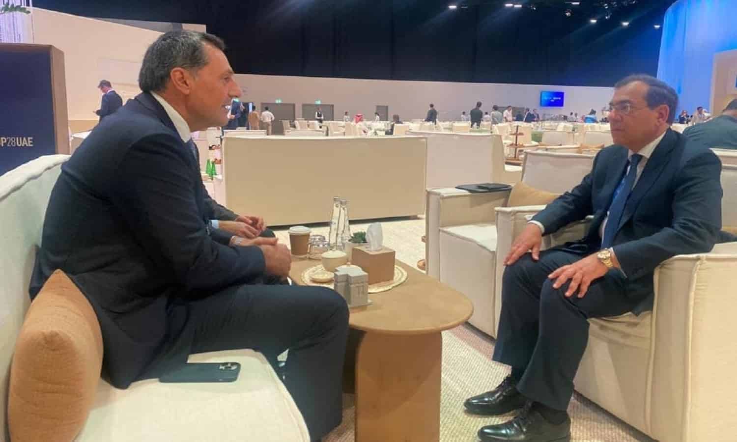 إنرجين العالمية تستعرض خططها لزيادة إنتاج  الغاز الطبيعي من مناطق عملها بمصر